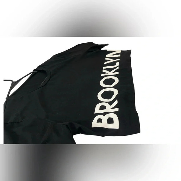 Cropped Top - Picture 6 of 7